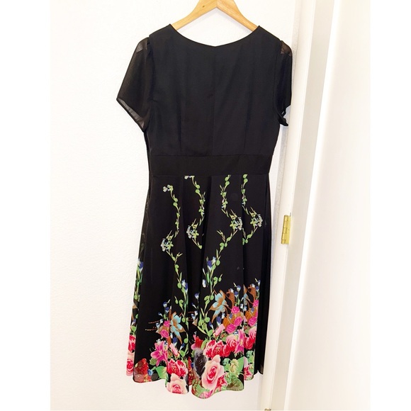 FLORYDAY MultiColor Floral & vines square cap sleeve tea length dress SZ: Medium - Picture 11 of 12